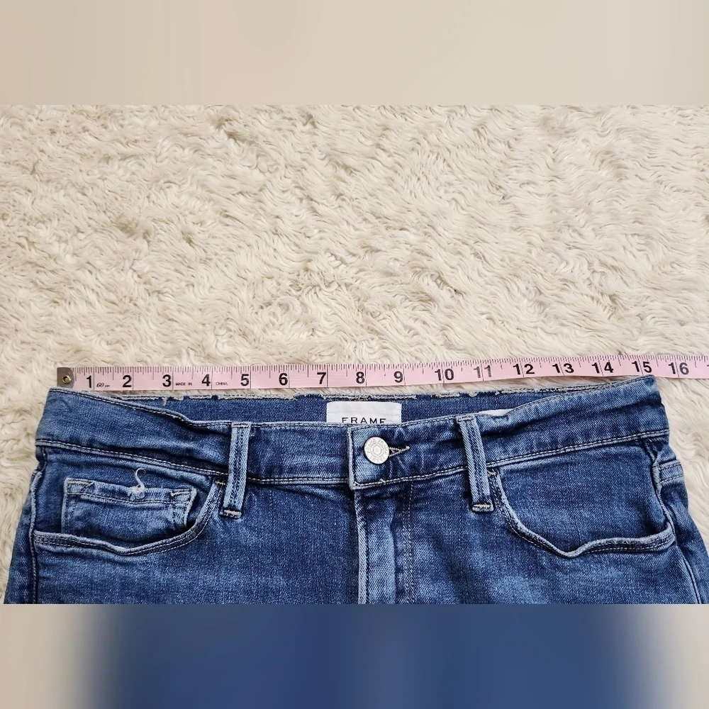 FRAME LE GARCON SIim Leg Mid Rise Gratitude Jeans Size 27 Raw Hem STYLE LGJRAZ8S - Picture 7 of 13